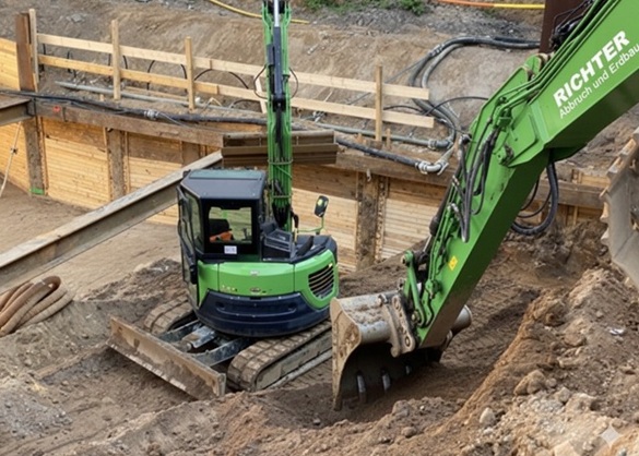 Aushubarbeiten Baugrube Hamburg Untergeschoss