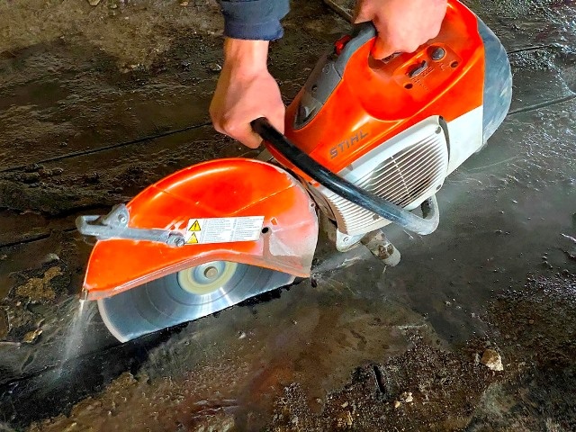 Bodenschnitt Abbruch Hamburg Trennschneider Benzin